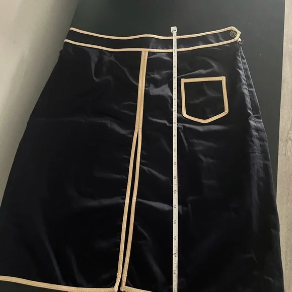 Tory Burch navy blue skirt - Picture 5 of 7